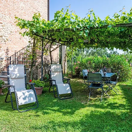 Bricco Dei Ciliegi-1 By Interhome شقة
