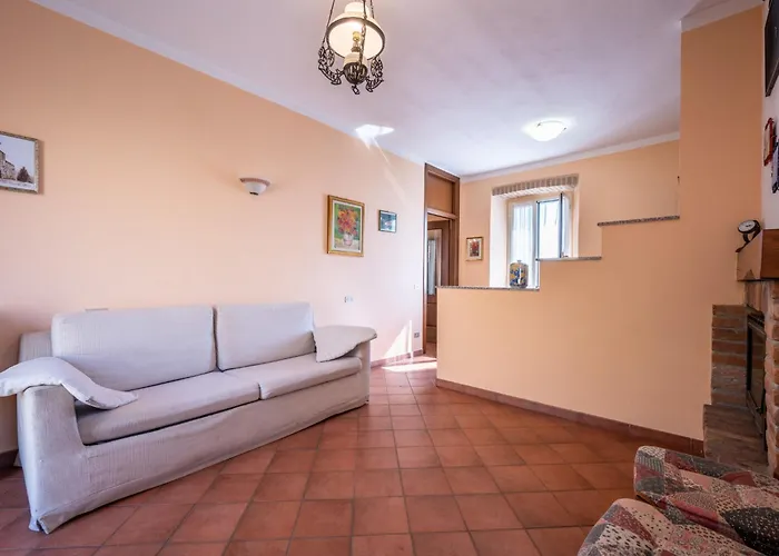 アパート Bricco Dei Ciliegi-1 By Interhome *